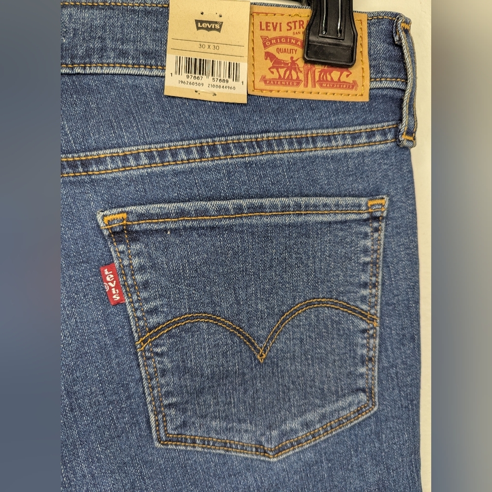 NWT Levi's 311 Shaping Skinny Jeans Women's Size 30x30 - Picture 7 of 7